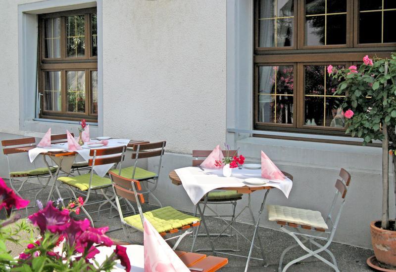 Hotel Restaurant Engel Pfaffenweiler Exterior photo