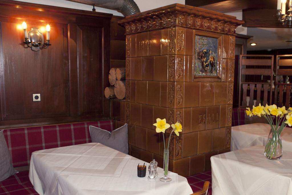 Hotel Restaurant Engel Pfaffenweiler Exterior photo